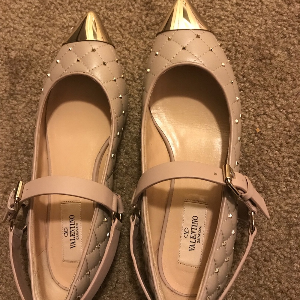 Valentino flats